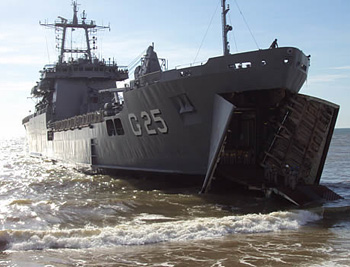 Navio de desembarque de carros da Marinha do Brasil
