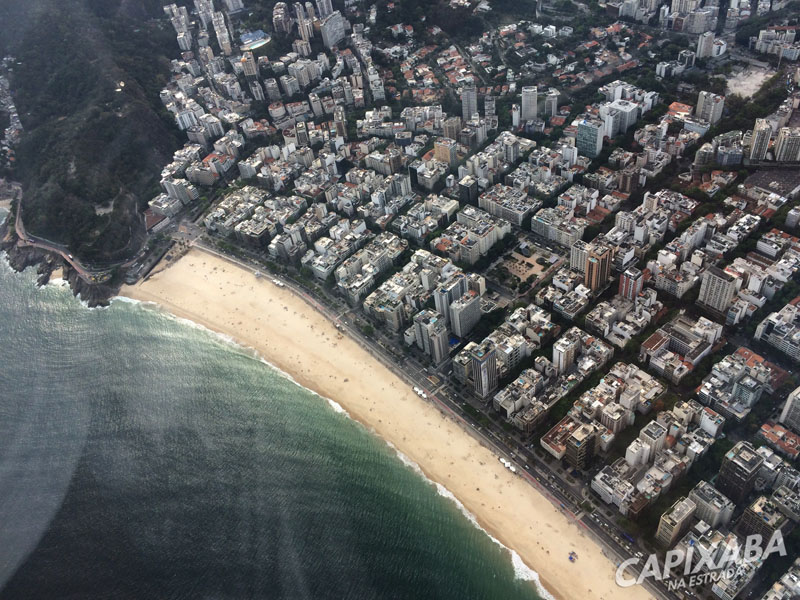 Voo de helicóptero no Rio de Janeiro